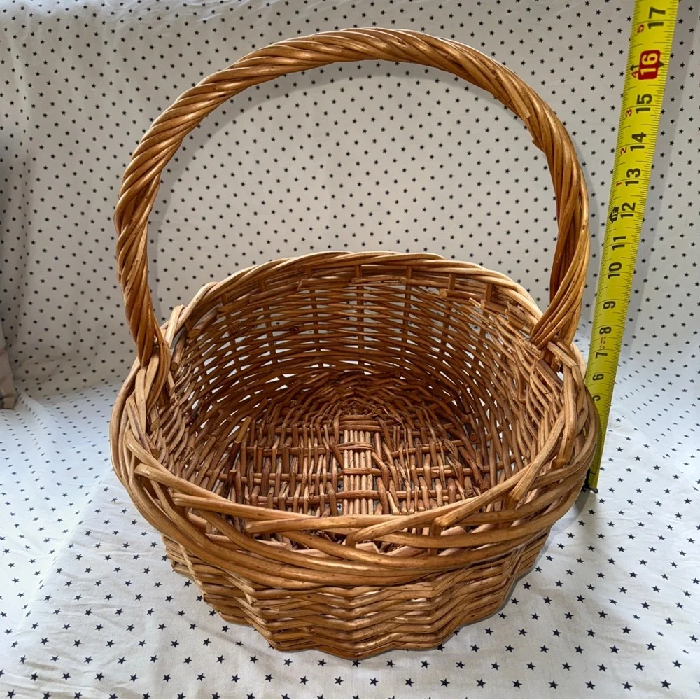 Vintage Wicker Oblong Large Handled Gathering / Storage / Display Basket 17”x15”